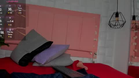 Snapshot of _victoria_milf_ chatting on April 21, 1:42 am victoria online show from April 21, 1:42 am