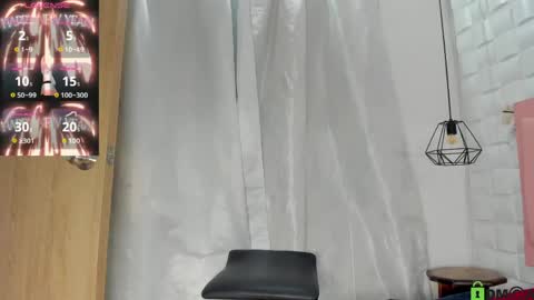 Snapshot of _victoria_milf_ chatting on May 14, 8:15 pm victoria online show from May 14, 8:15 pm