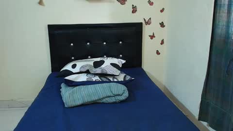 _victoriia_971 online show from October 31, 11:55 am