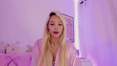   online show from February 21, 8:27 pm