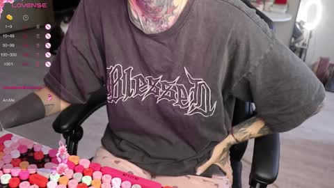 Alis online show from November 2, 7:44 am