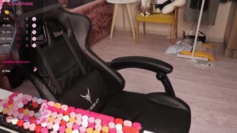 Alis online show from March 2, 7:15 am