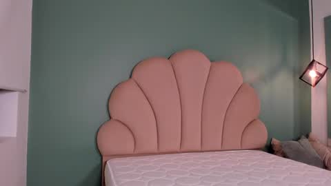  Vix  online show from December 16, 7:37 am