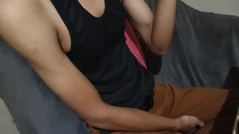 _vov_ online show from April 14, 1:17 pm