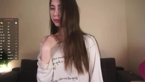 Anna online show from April 3, 6:39 pm