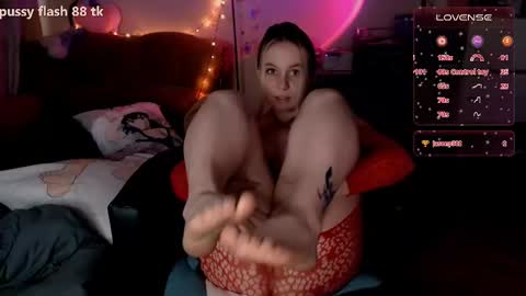 Tory lavender - MV online show from February 15, 6:12 am