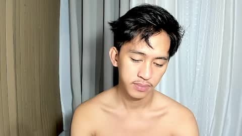 Snapshot of _xxhavefunwithme69_ chatting on April 6, 2:07 pm Andrei online show from April 6, 2:07 pm