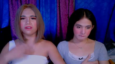 _xxlilly online show from May 3, 4:46 pm