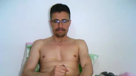 Snapshot of _yjesneth2011 chatting on December 25, 9:22 pm _yjesneth2011 online show from December 25, 9:22 pm