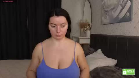 Snapshot of _your_sweetdream chatting on February 25, 8:46 am Jasmine online show from February 25, 8:46 am