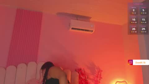  Zoe  online show from February 13, 8:16 pm