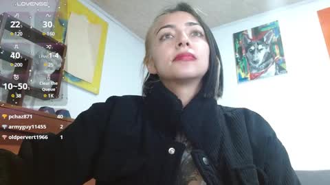 Zoe  online show from January 29, 12:45 pm