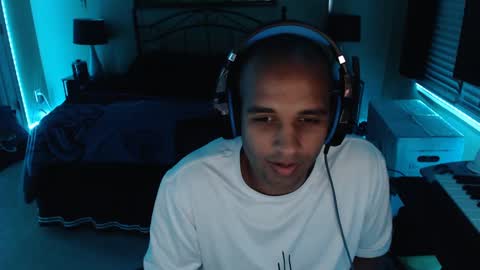 a4orce online show from December 31, 3:45 am