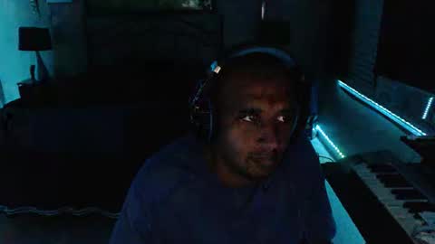 a4orce online show from October 15, 2:01 am