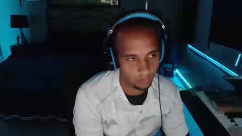 a4orce online show from October 16, 3:51 am