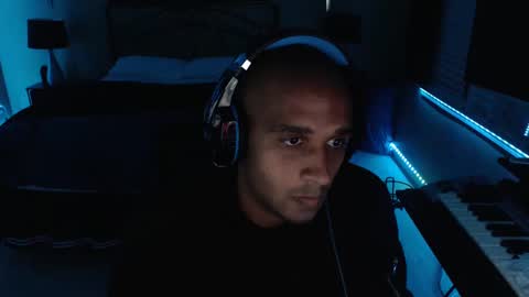 a4orce online show from November 1, 2:13 am