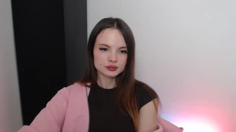 a_ariella_ online show from September 13, 8:36 am