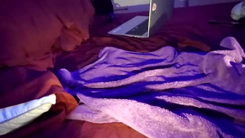 a_bad_guy_duh online show from March 8, 3:05 pm