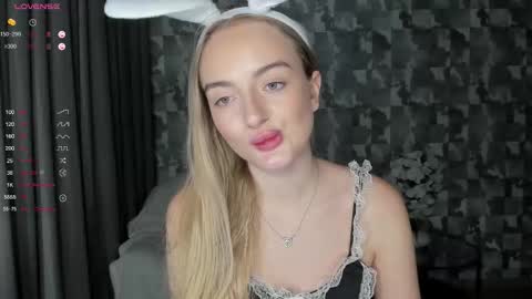 Adelina online show from November 10, 2:27 pm