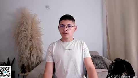 a_lejandro_0_8 online show from April 20, 5:54 am