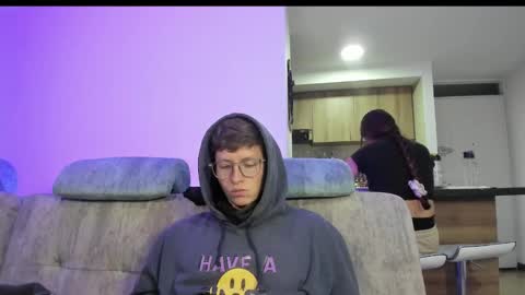 A Sexy Couple online show from February 6, 12:33 am