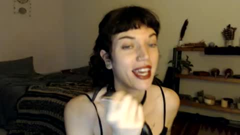 Snapshot of aaalllyyyo chatting on February 22, 8:20 pm ally online show from February 22, 8:20 pm