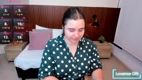 Abby Lee  online show from December 1, 7:41 pm