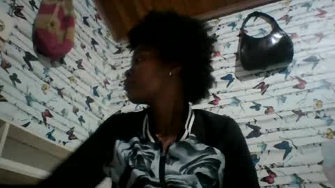 Snapshot of aadienne chatting on August 2, 3:43 pm aadienne online show from August 2, 3:43 pm