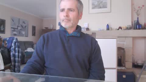 Aalex1717 online show from February 18, 7:10 am