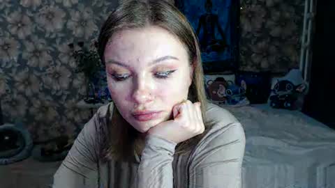 Alice online show from September 12, 3:23 pm