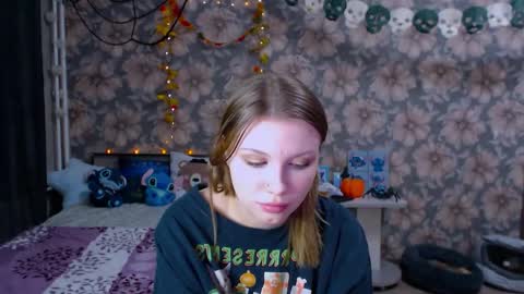 Alice online show from October 28, 8:00 pm