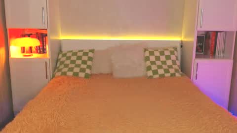 Lea online show from February 25, 7:25 pm