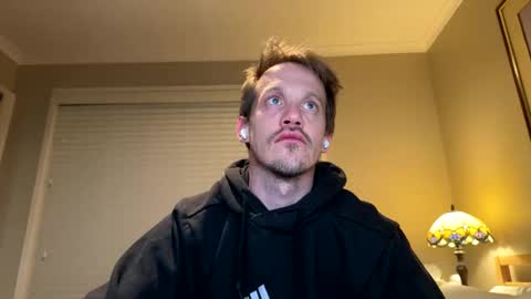 Snapshot of aanal341330 chatting on October 2, 8:54 am Kris online show from October 2, 8:54 am