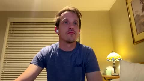 Snapshot of aanal341330 chatting on October 10, 11:31 am Kris online show from October 10, 11:31 am