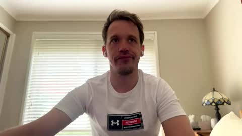 Kris online show from March 6, 9:33 pm