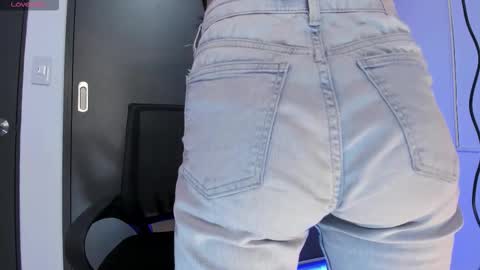 andrea online show from October 21, 3:07 am