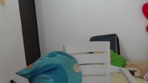 Snapshot of aanggell chatting on February 22, 10:40 am Aanggell online show from February 22, 10:40 am