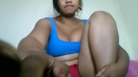 aariciah online show from May 7, 8:31 am