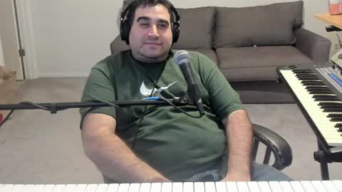Snapshot of aaroleplayer chatting on March 31, 10:10 pm Aaron online show from March 31, 10:10 pm