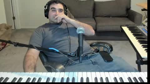 Snapshot of aaroleplayer chatting on April 13, 10:48 pm Aaron online show from April 13, 10:48 pm