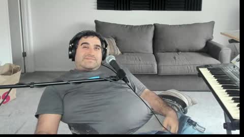 Snapshot of aaroleplayer chatting on April 22, 10:22 pm Aaron online show from April 22, 10:22 pm
