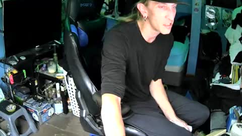 Snapshot of aaron111dub chatting on July 7, 3:05 pm NorCalLongSlong online show from July 7, 3:05 pm