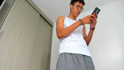 Aaron Blake08 online show from January 6, 1:37 pm