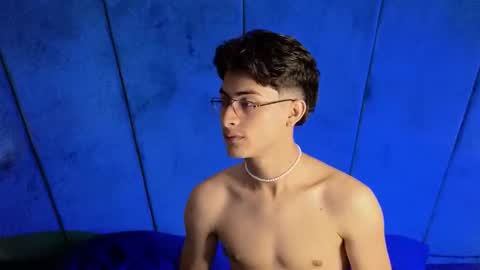 Aaron Ezequiel online show from October 1, 11:11 pm