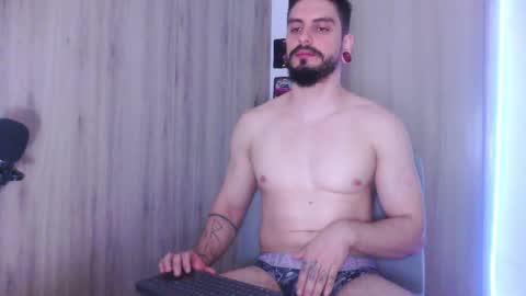 Aaron kwok online show from October 19, 2:01 am