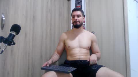 Aaron kwok online show from November 11, 1:38 am