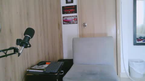 Aaron kwok online show from February 17, 10:38 pm