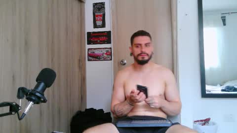 Aaron kwok online show from February 19, 10:28 pm