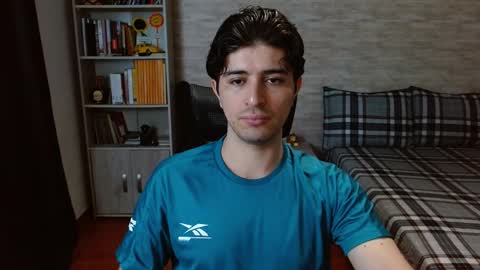 Aaron online show from January 17, 6:44 pm