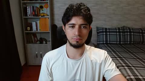 Aaron online show from February 9, 9:52 pm